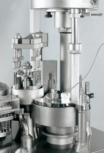 macchina di riempimento per capsule / volumetrica / per l'industria farmaceutica
