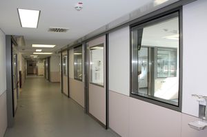porta scorrevole / per ospedale / da laboratorio / per l'industria farmaceutica