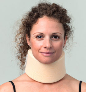 collare cervicale in espanso / C1 / per adulto