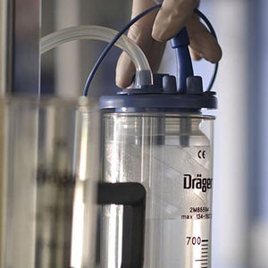 aspiratore chirurgico pneumatico / per drenaggio / portatile