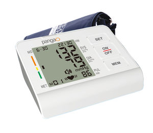 tensiometro elettronico automatico / per braccio / con risposta vocale / oscillometrico