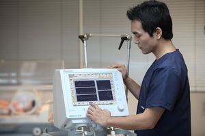 ventilatore meccanico / per terapia intensiva / neonatale / pediatrico