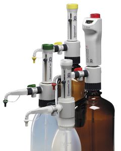 dispensatore su flacone da laboratorio