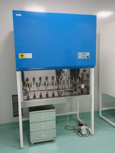 cappa a flusso laminare orizzontale / da laboratorio / per l'industria farmaceutica / di pesatura
