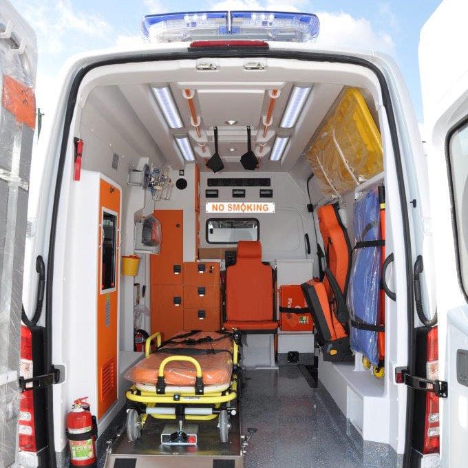 Ambulanza Per Trasferimento Di Pazienti - Mercedes Amb02 - AmbulanceMed ...