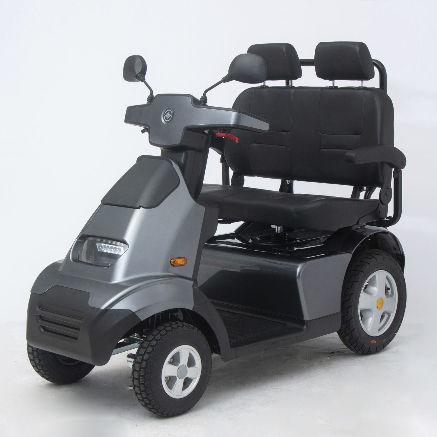 scooter elettrico disabili 2 posti cabinato