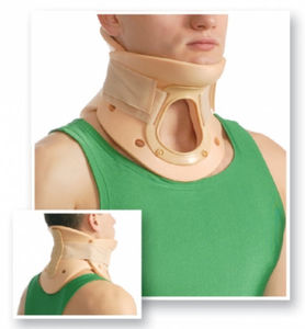 collare cervicale rigido