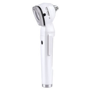 otoscopio con speculum