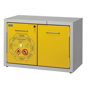 armadio di sicurezza 1