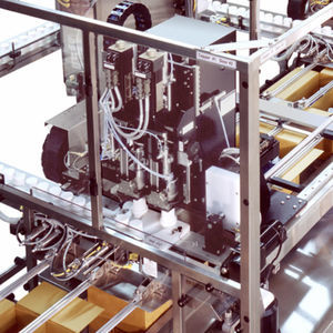 sistema di riempimento e di sigillatura per l'industria farmaceutica 1