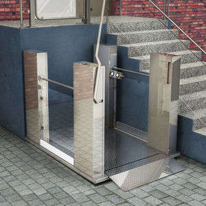piattaforma elevatrice per sedia a rotelle