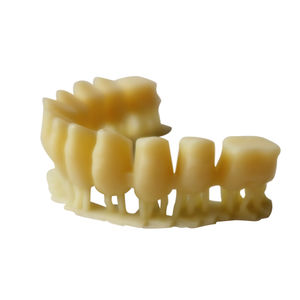 materiale odontoiatrico in resina 1