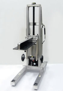 piattaforma elevatrice per materiale farmaceutico