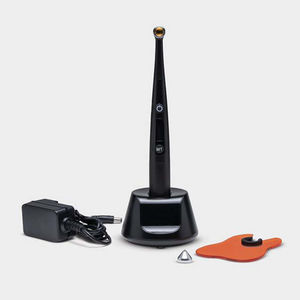 lampada polimerizzante per studio odontoiatrico 1