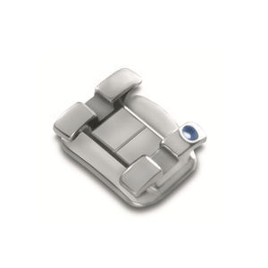 bracket ortodontici in metallo