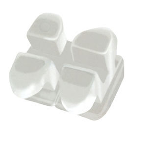 bracket ortodontici in ceramica 1