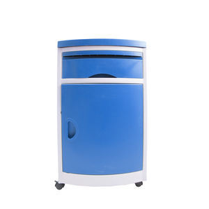 comodino con rotelle
