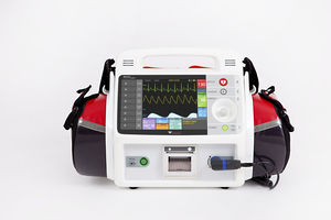 defibrillatore esterno semiautomatico