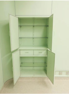 armadio per farmaci 1