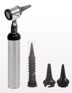 otoscopio con speculum