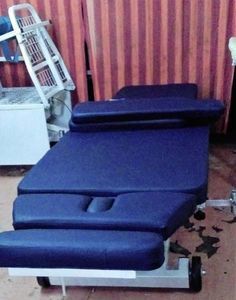 lettino da visita per fisioterapia