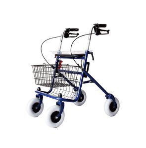 deambulatore rollator a 4 ruote 1