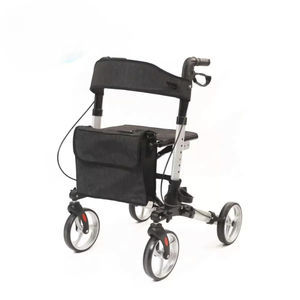 deambulatore rollator a 4 ruote 1