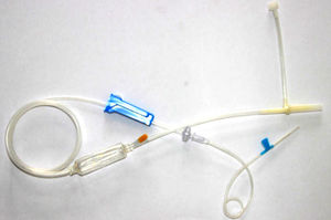set di infusione in polivinilcloruro (PVC)