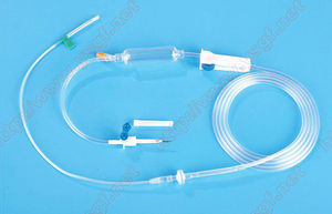 set di infusione intravenoso