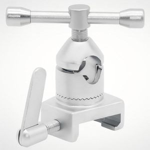 sistema di fissaggio con comando a leva 1