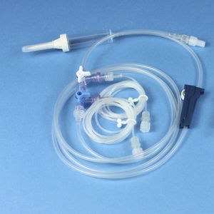 set di infusione intravenoso
