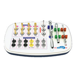 strumentario chirurgico per implantologia dentale