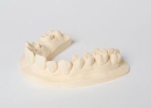 materiale odontoiatrico in pietra