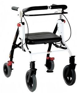 deambulatore rollator a 4 ruote 1