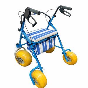 deambulatore rollator a 4 ruote