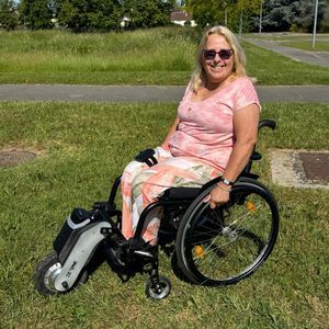 sedia a rotelle elettrica