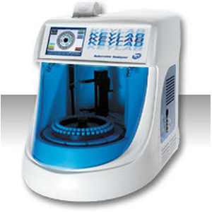 analizzatore biochimico semiautomatico / per diagnosi clinica / compatto / random access
