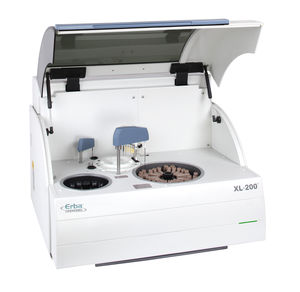 analizzatore di chimica clinica automatico
