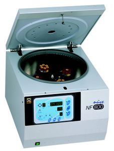 centrifuga da laboratorio / multifunzione / da banco / con recipienti mobili