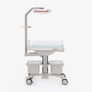 riscaldatore radiante neonatale su rotelle 1