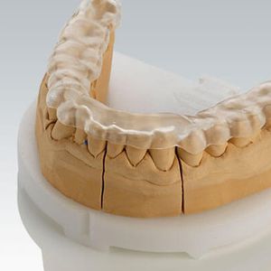 materiale odontoiatrico in PMMA / per ferule terapeutiche / trasparente