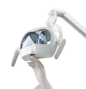 lampada scialitica odontoiatrica