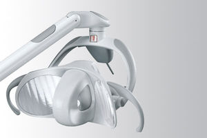 lampada scialitica a soffitto