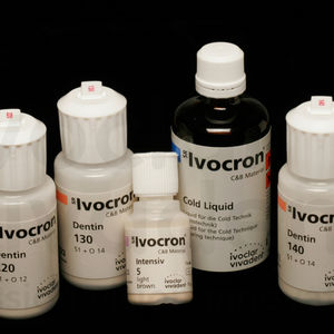 materiale odontoiatrico in composito / in PMMA / per faccette dentali / per corone dentali