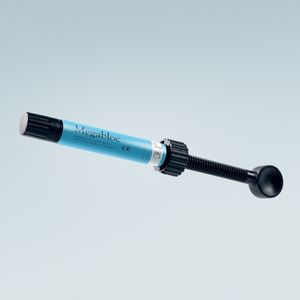 materiale odontoiatrico in resina 1