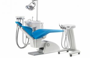 riunito odontoiatrico con portastrumenti 1