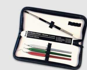 strumentario chirurgico per restauro dentale