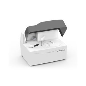analizzatore di chimica clinica completamente automatico