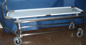 barella con carrello da trasporto 1