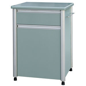 comodino a scomparti